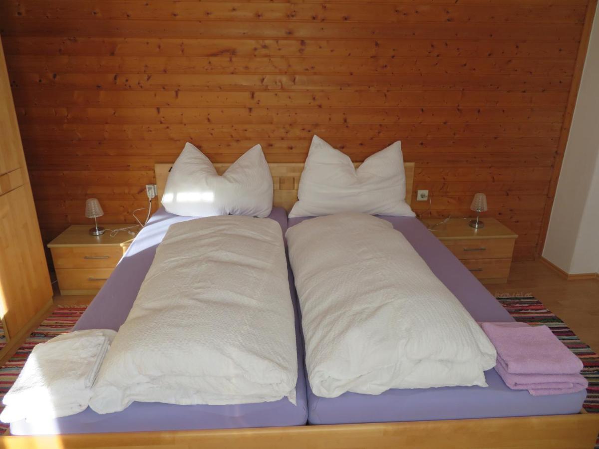 クニッテルフェルト Haus Irmi Bed & Breakfast エクステリア 写真